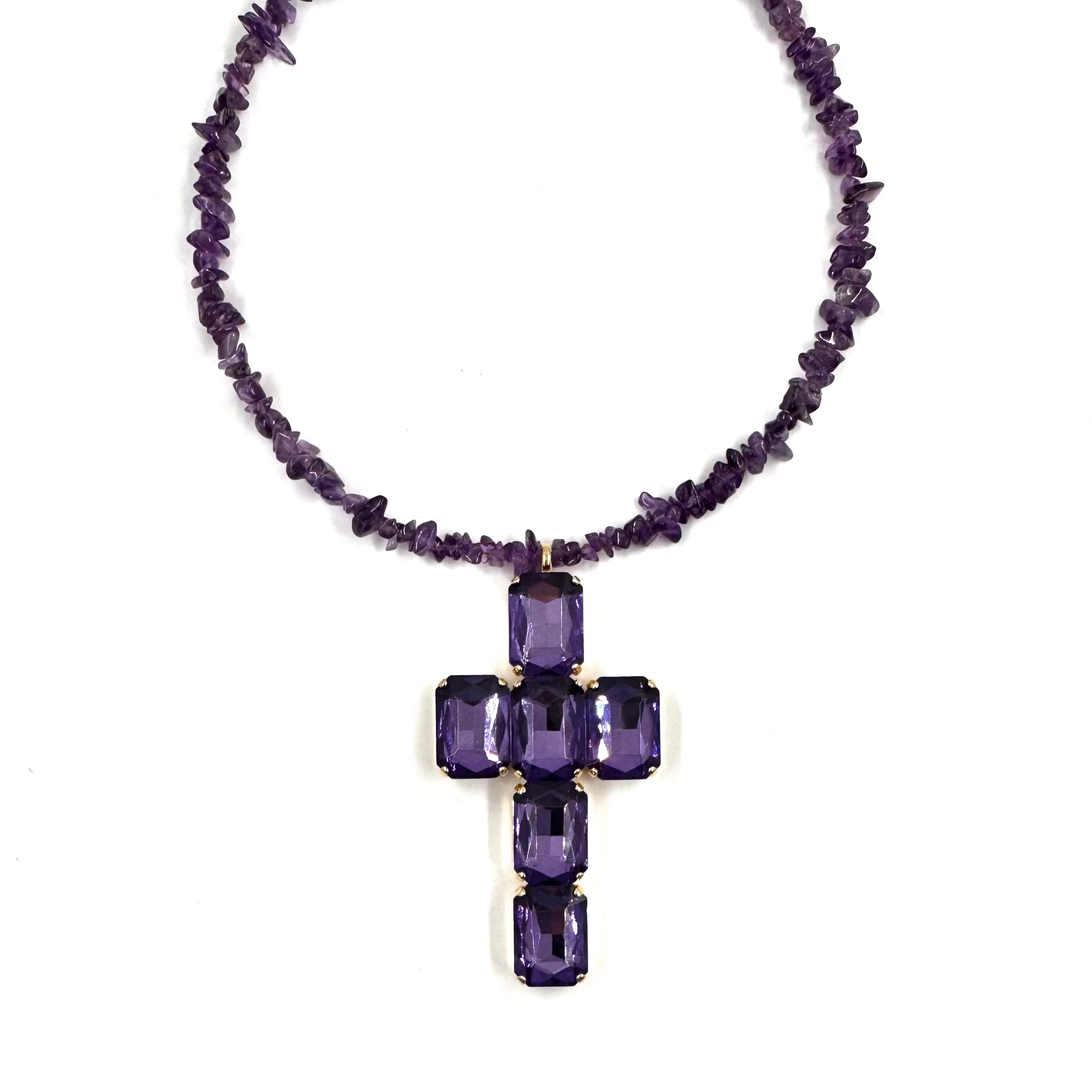 EMILIANA NECKLACE