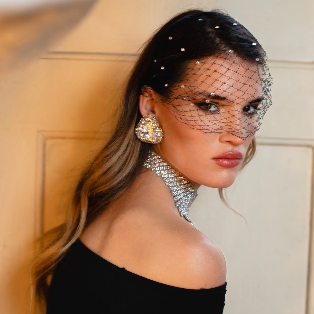 ARIEL EARRING