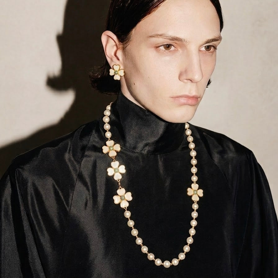 ￼CLIO NECKLACE