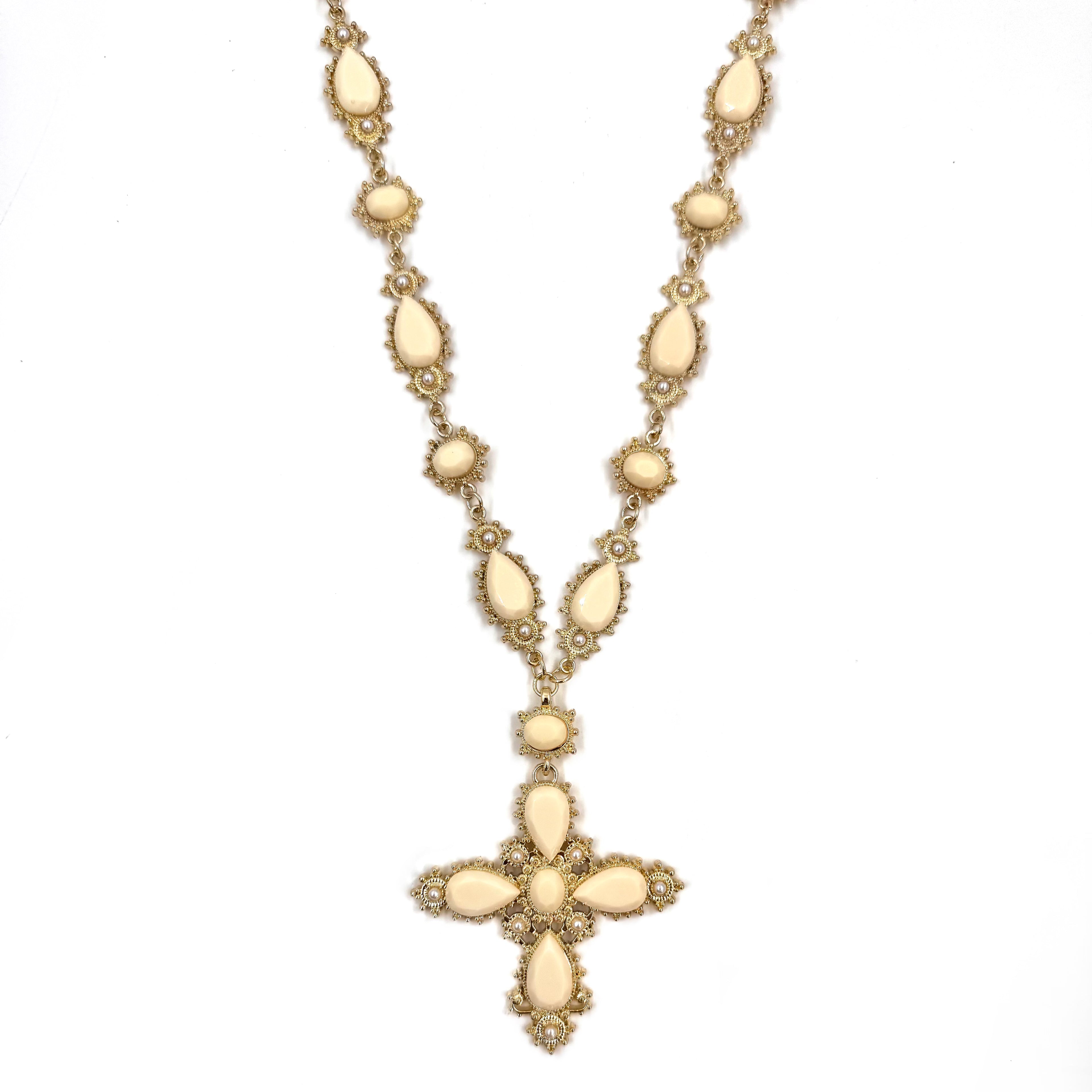 ULRICA NECKLACE