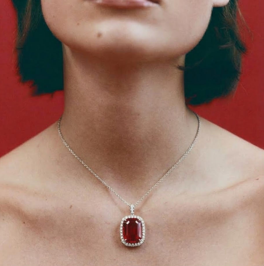LEONIA NECKLACE