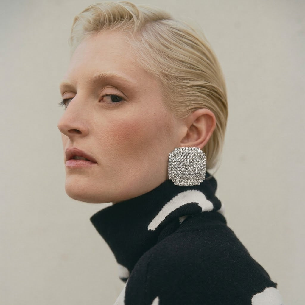 LAURA EARRING